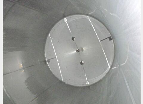 Cuve inox cylindrique verticale agitée - isolée sur jupe capacité 1000 hls