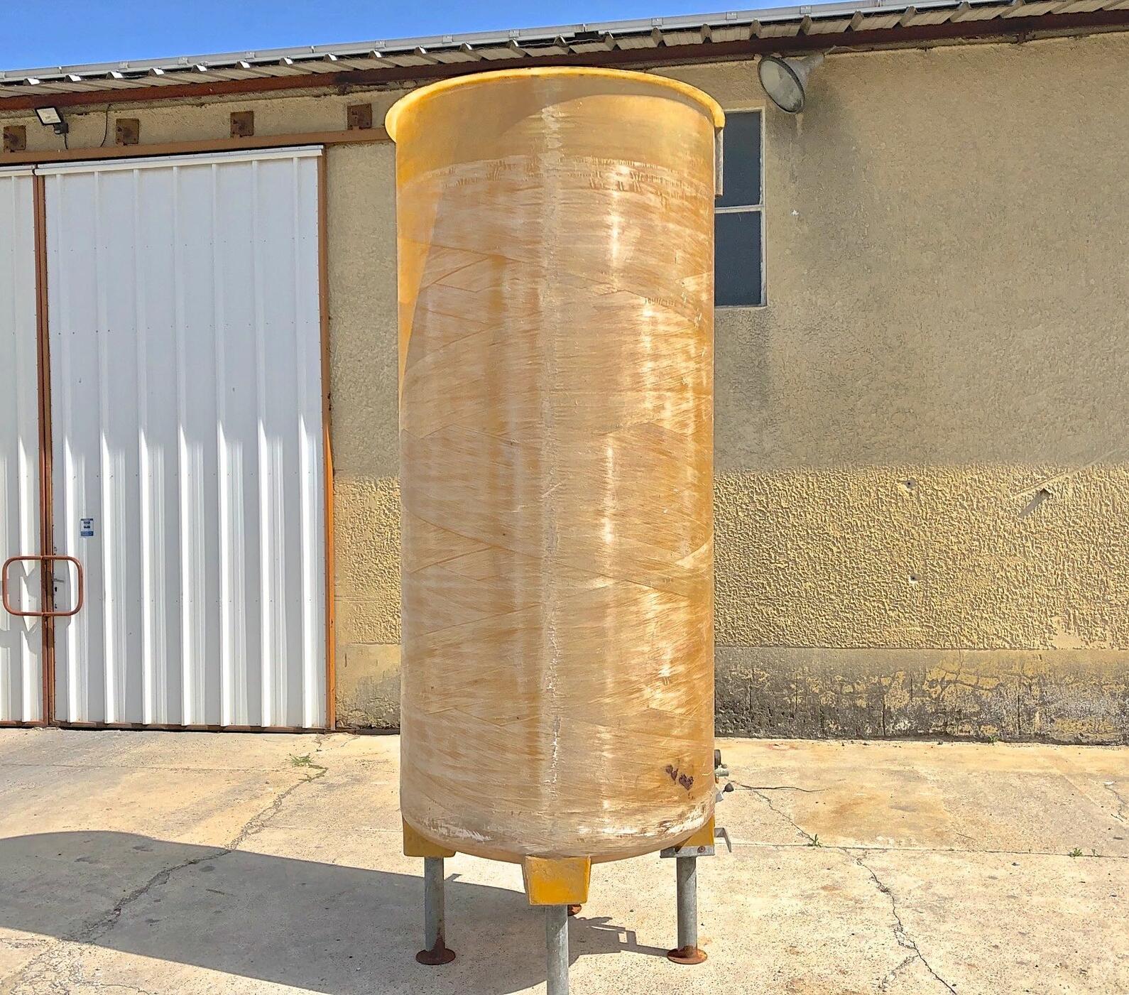 Cuve de stockage fibre de verre - Volume : 30 hectos (3000 litres