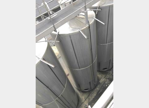 Cuve de stockage inox 304 - Volume : 260 hectos (26000 litres)