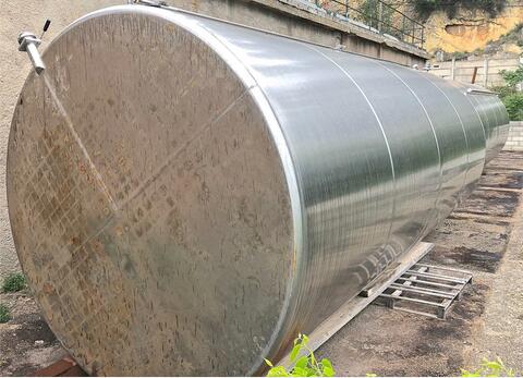 Cuve Inox cylindrique verticale - fond plat de 32 000 litres