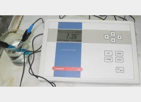 Boitier multiparamètre labo - pH mètre Consort C862