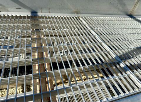 Stainless steel gangway - Stainless steel grating
