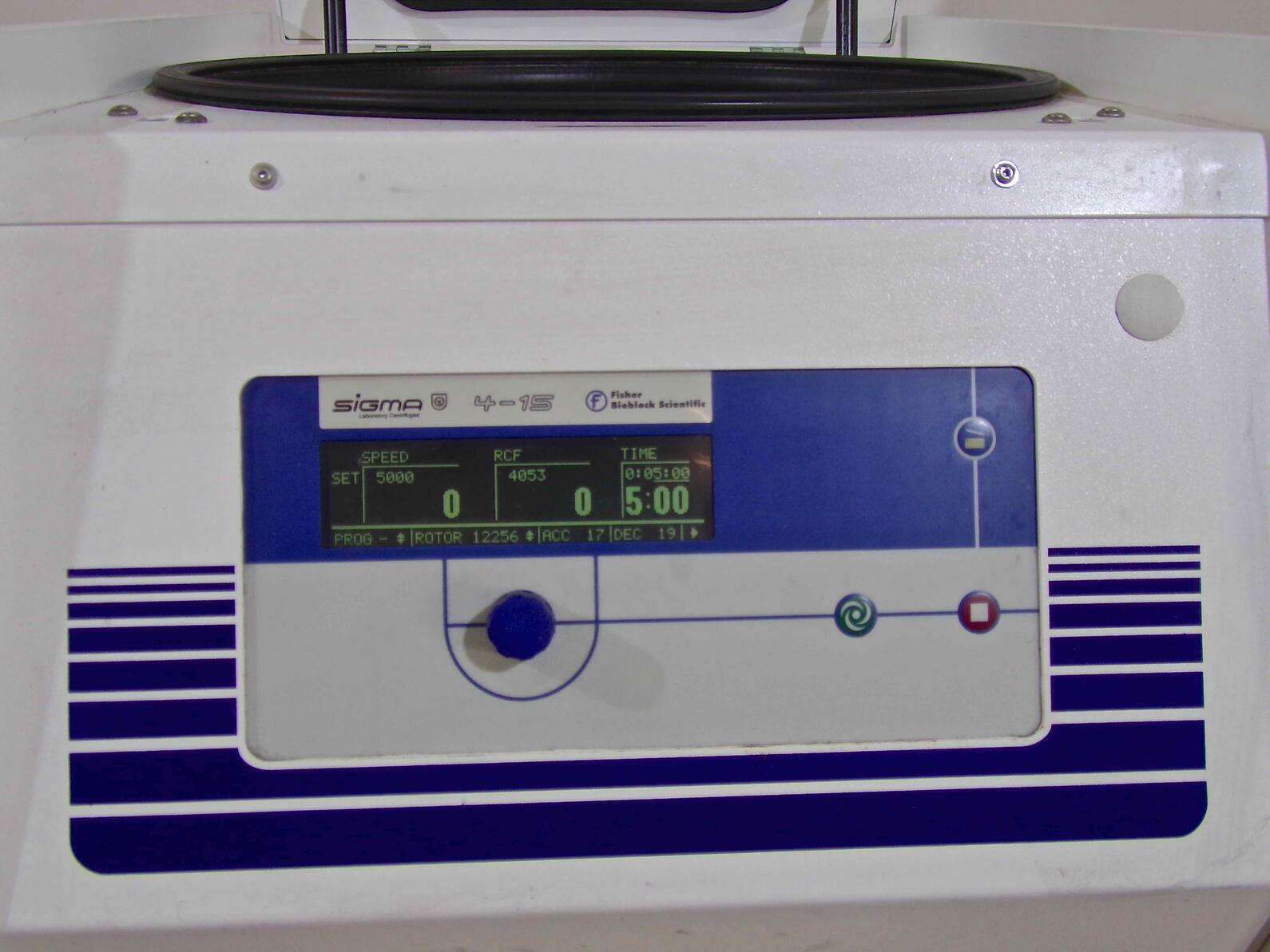Centrifugeuse SIGMA de laboratoire - Modèle 4-15 ventilée
