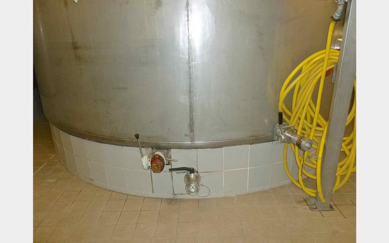 Cuve de stockage inox refroidie Provenance : agroalimentaire (champagne) Marque : ALFA LAVAL