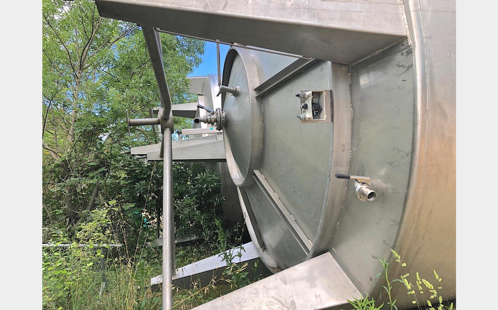 Cuve inox 316L - Agit&eacute;e 280 HL (28 000 Litres)