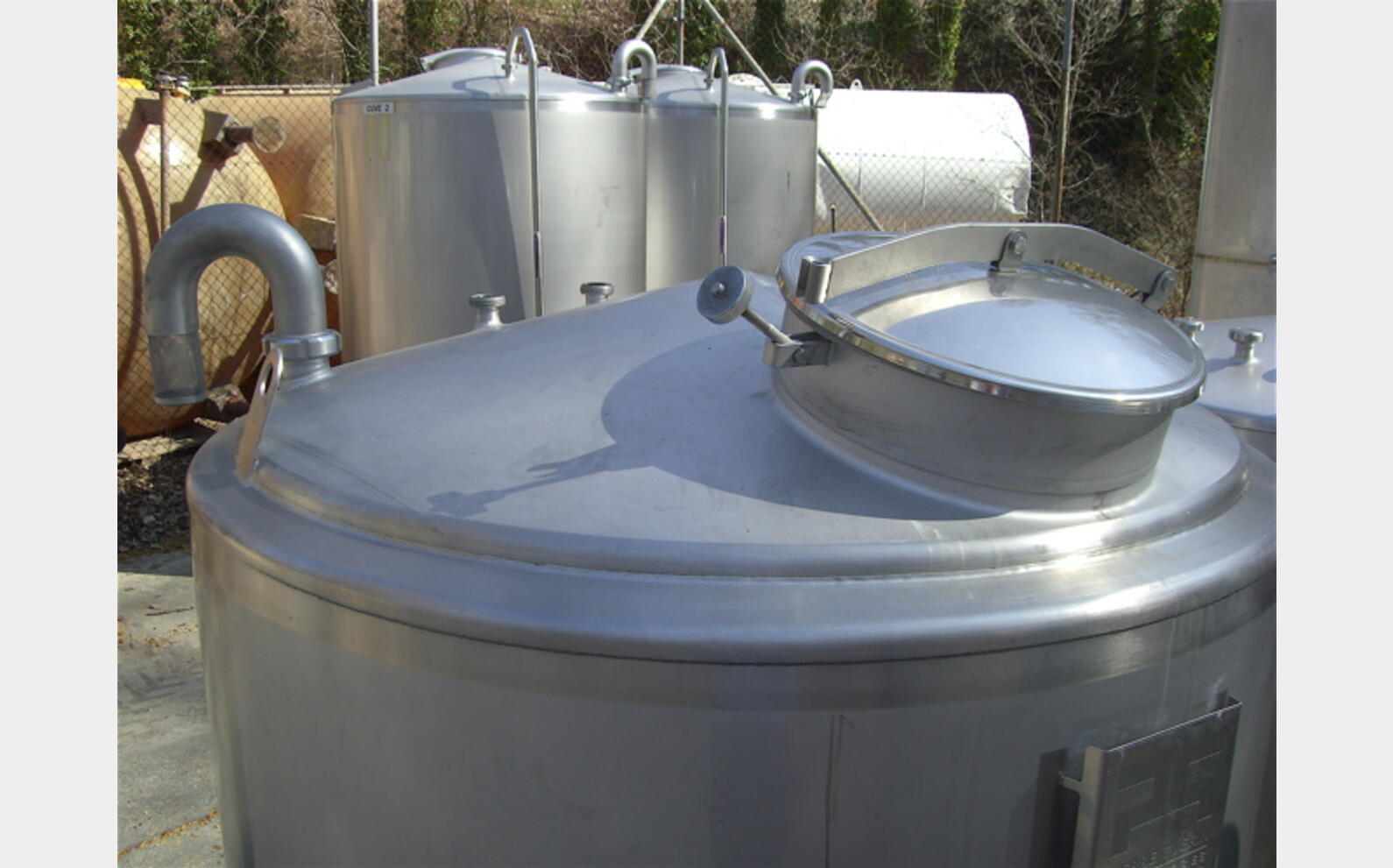cuve r&eacute;chauff&eacute;e isol&eacute;e Ann&eacute;e : 2003 Volume : 1650 litres