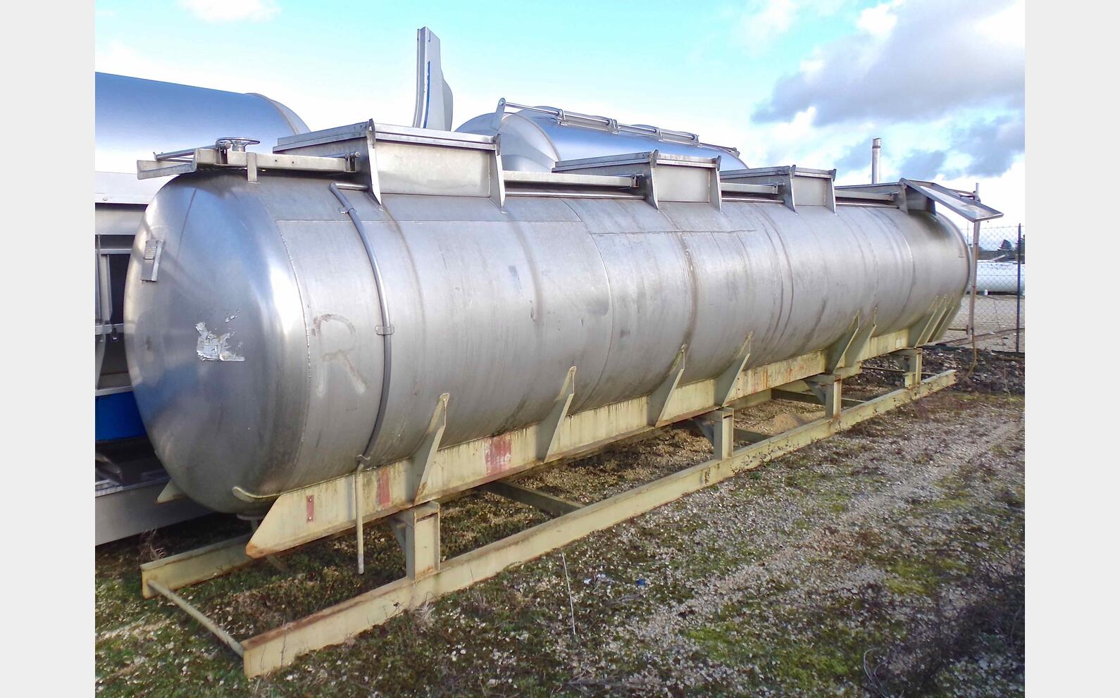 Cuve stockage INOX 304 Volume : 18.500 litres