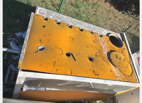 cuve stockage Inox isol&eacute;e parall&eacute;l&eacute;pip&egrave;dique
