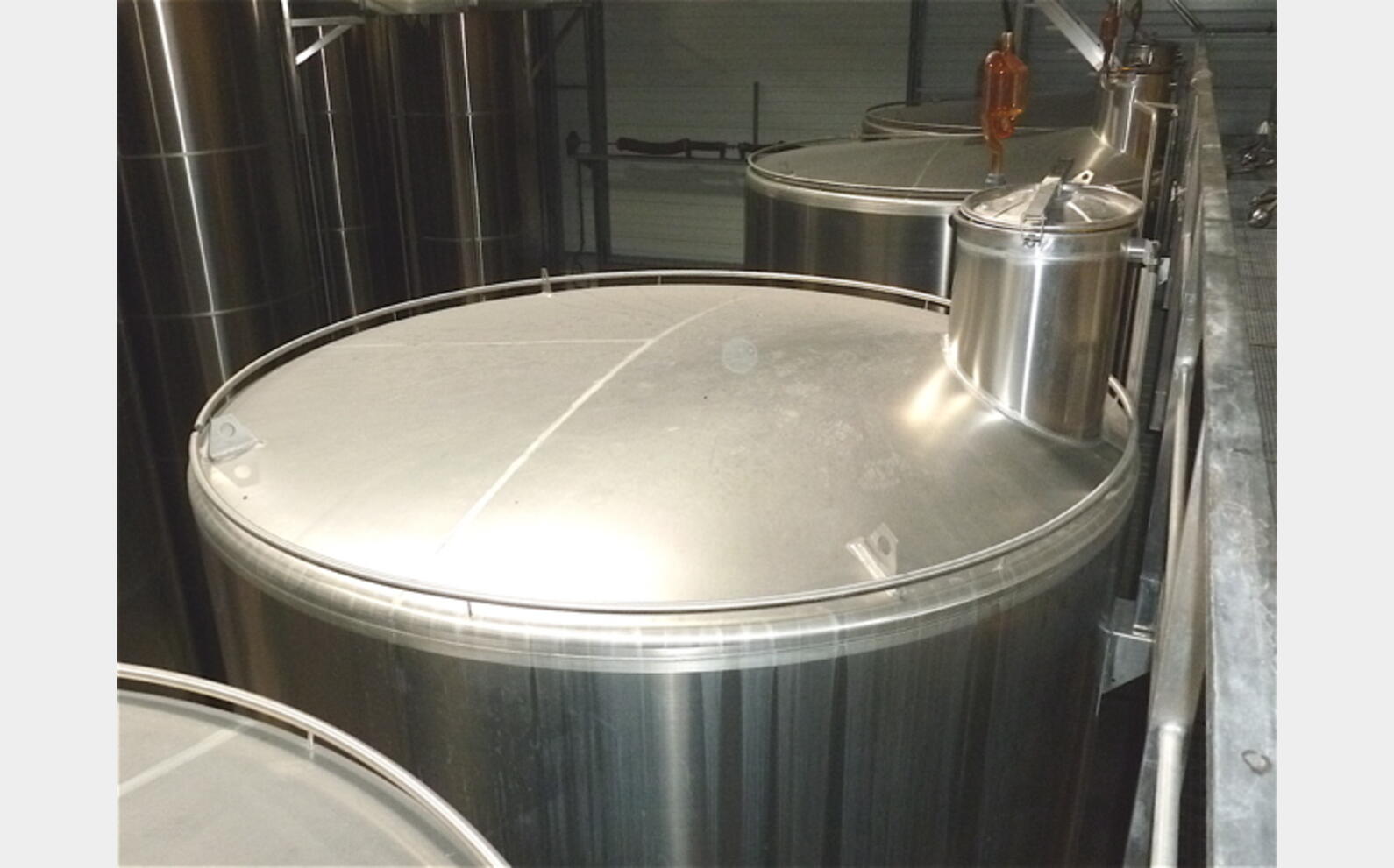 Cuve stockage INOX 316L sur pieds Agroalimentaire Marque : CSC