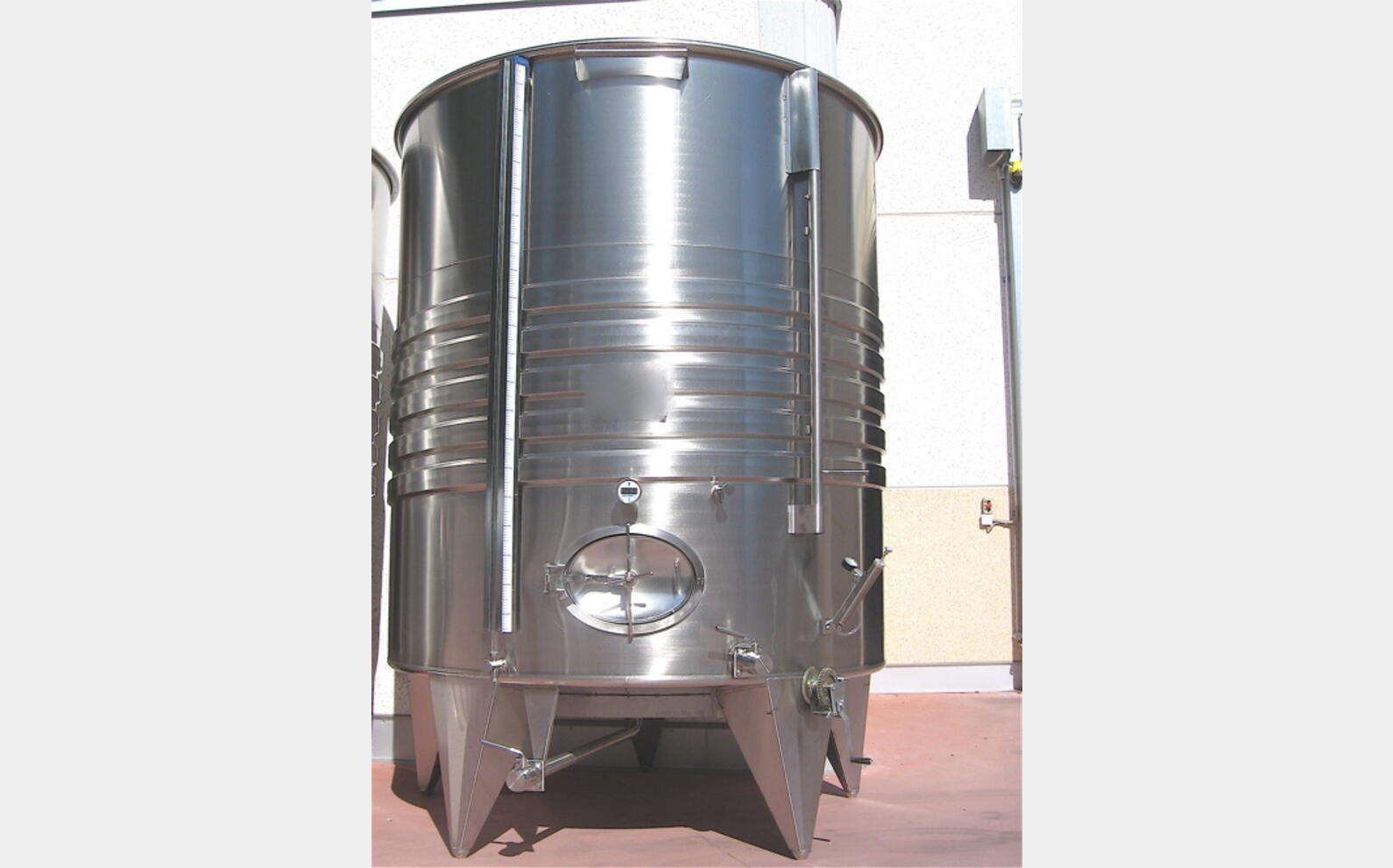 cuve INOX chapeau flottant MATERIEL NEUF Volume : 7500 litres
