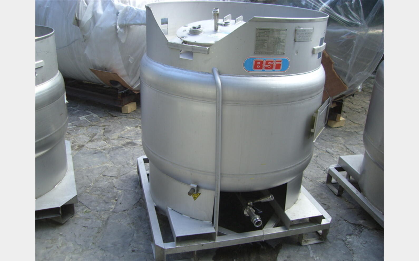 conteneur INOX 304L 850 litres