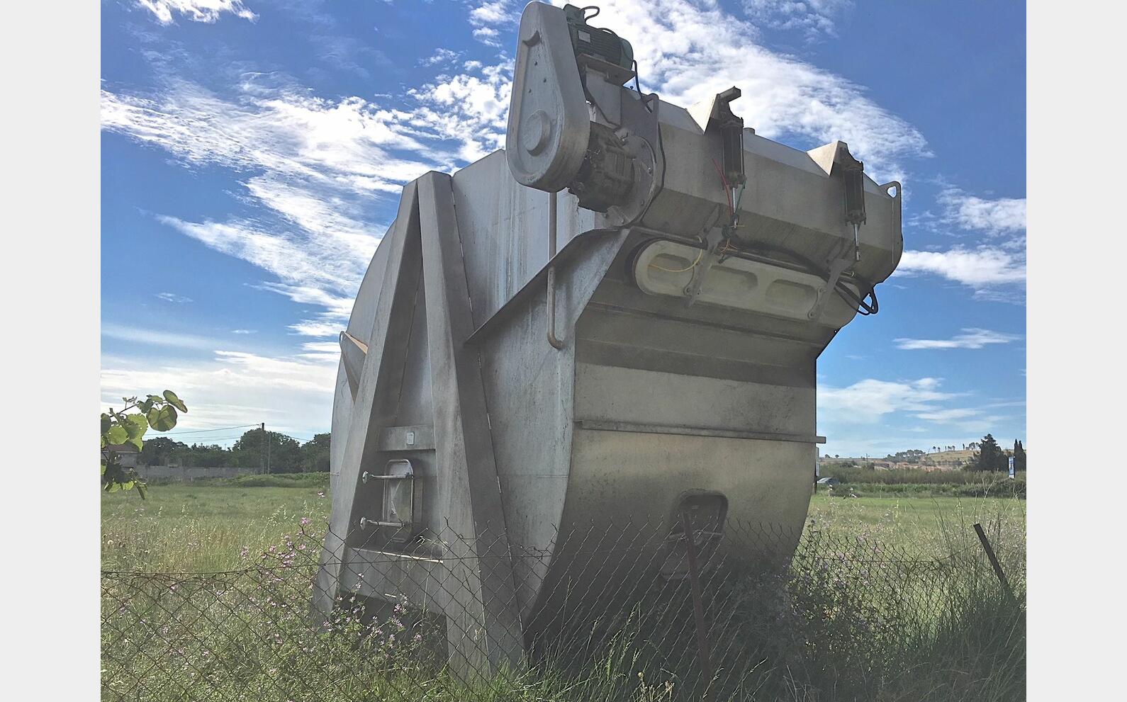 Cuve &agrave; rateau PERA Volume : 200 hectos (20000 litres)