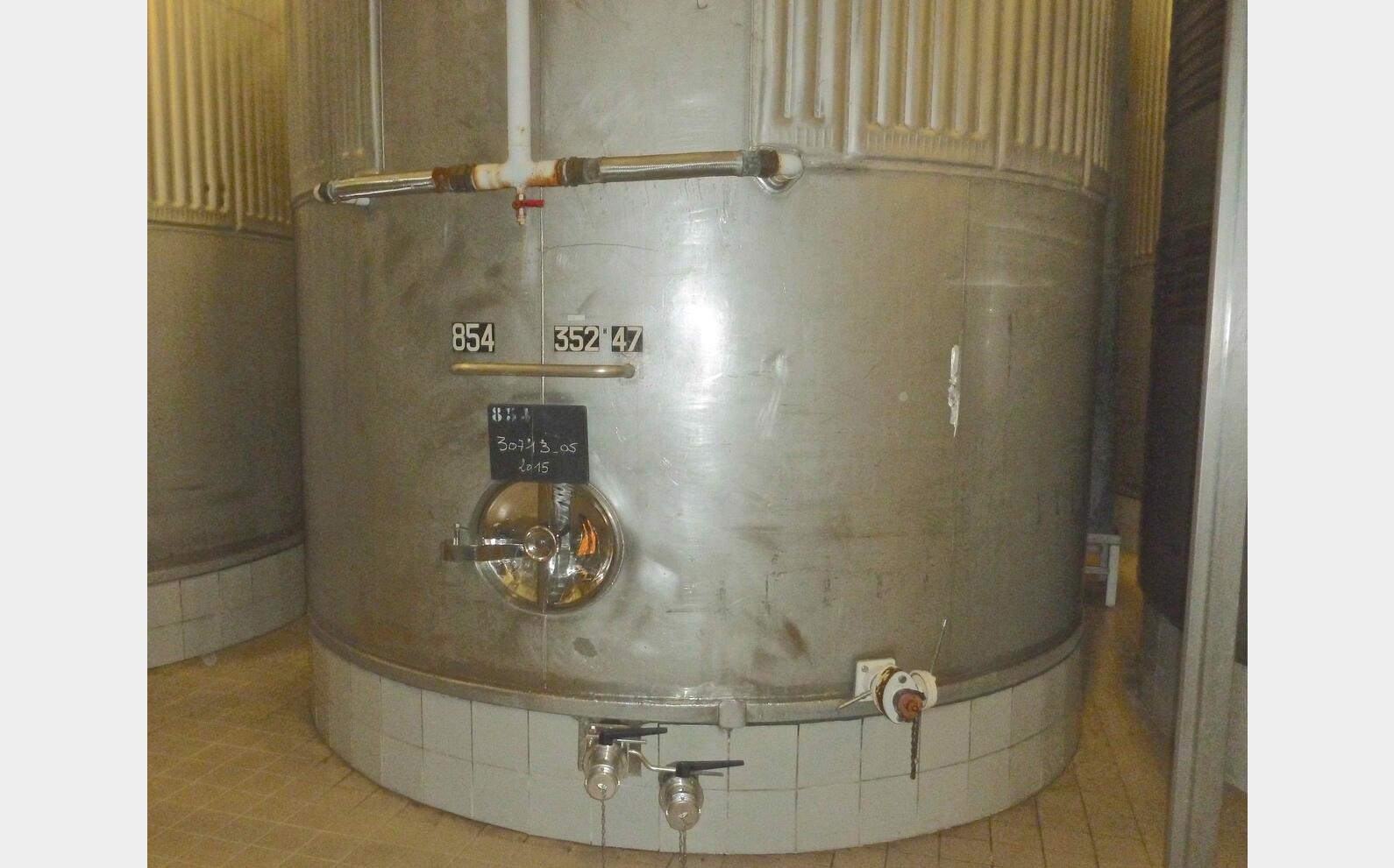 Cuve inox de stockage refroidie Provenance : agroalimentaire (champagne) Marque : ZIEMANN HENGEL