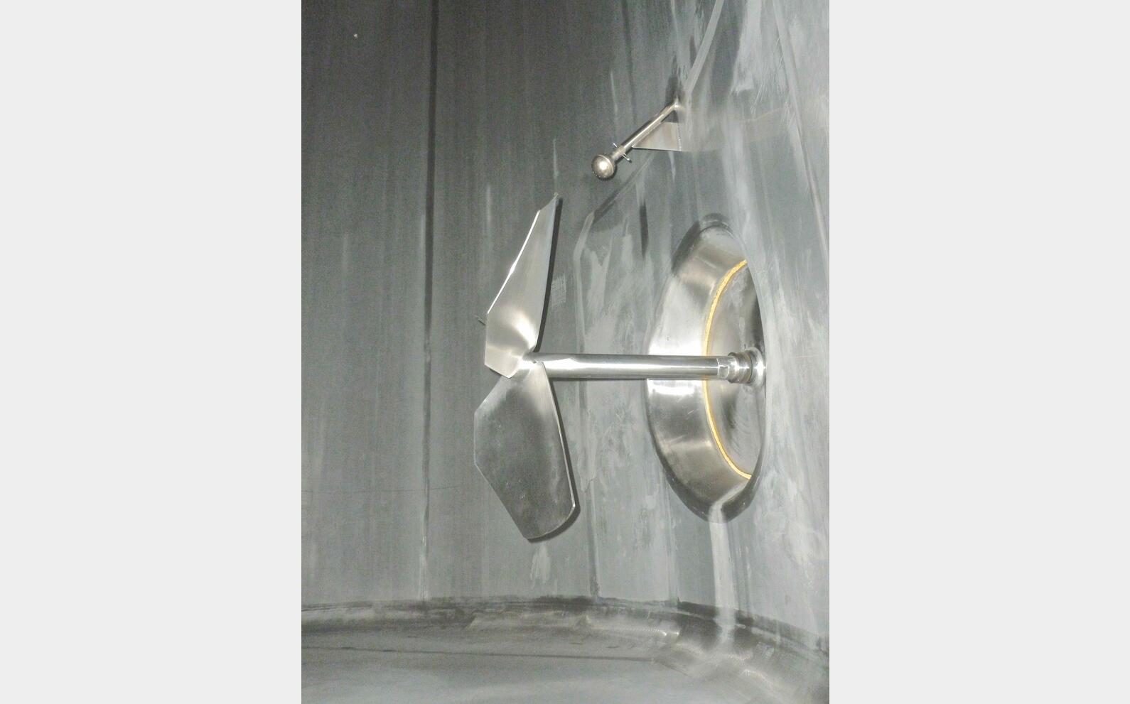 Cuve inox cylindrique verticale