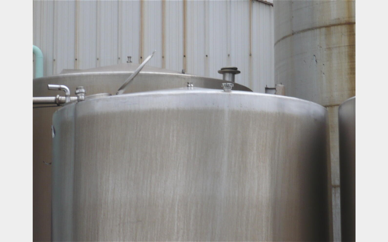 cuve de stockage INOX 304 provenance agroalimentaire
