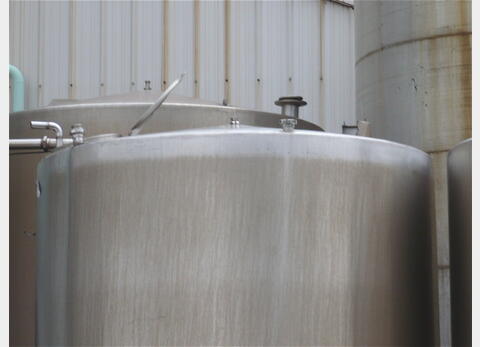 cuve de stockage INOX 304 provenance agroalimentaire