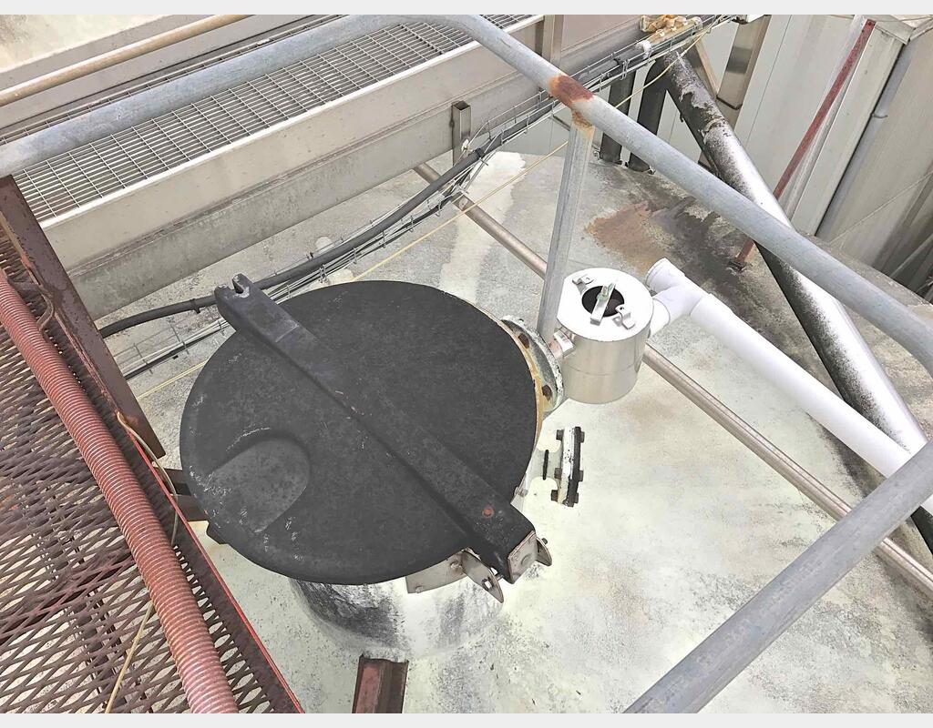 Cuve fibre de verre - Volume : 1100 HL (110.000 litres)