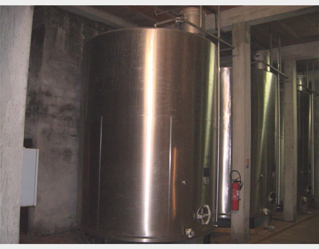 Cuve de stockage en INOX 304 - Volume 240 hecto (24000 litres)