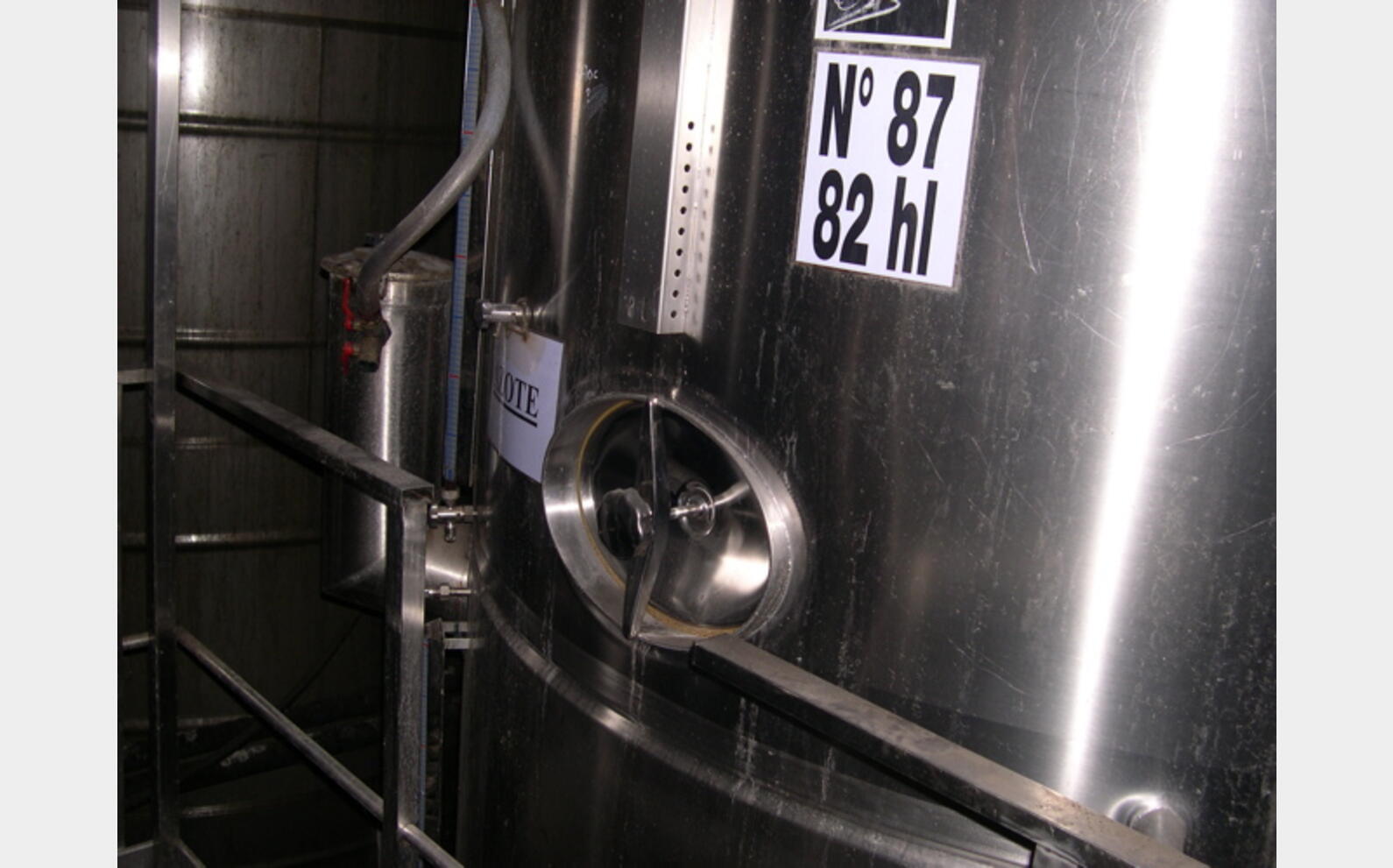 Cuve INOX de 25200 L Provenance : vinicole