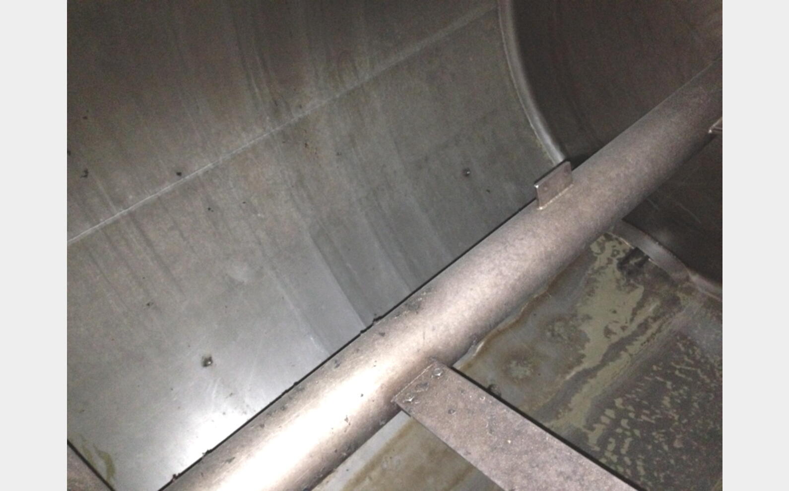 Cuve inox cylindrique horizontale