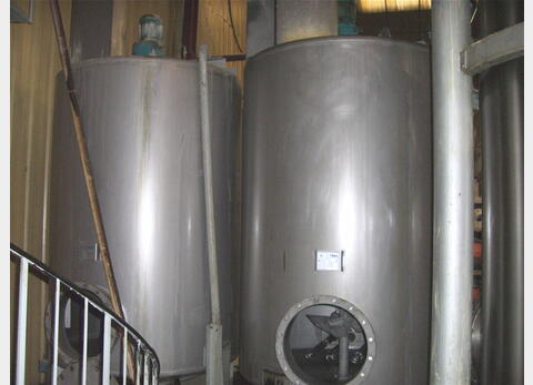 cuve INOX 304 L de 5000 litres marque : FILLAUD. Ann&eacute;e : 2000 Volume : 5.000 litres