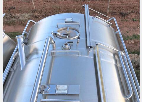 Cuve inox 316L cylindrique verticale Compartiment&eacute;e : 2 x 100 hls + 190 hls