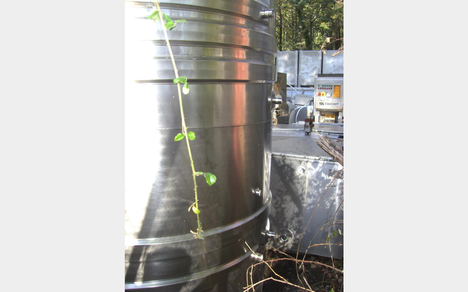 Cuve Inox 304 de vinification  43 Hls MATERIEL NEUF