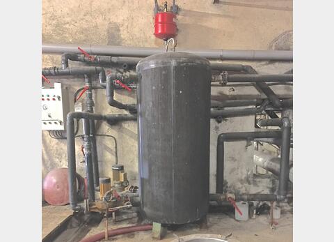 Insulated buffer tank