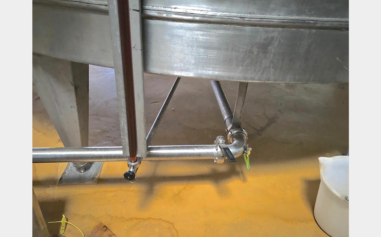 Cuve inox Agit&eacute; N&deg;A.B.C.et D 23.600 litres