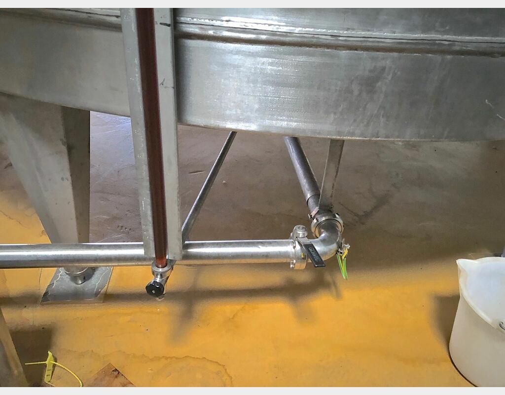 Cuve inox fond conique sur pieds - Agitée