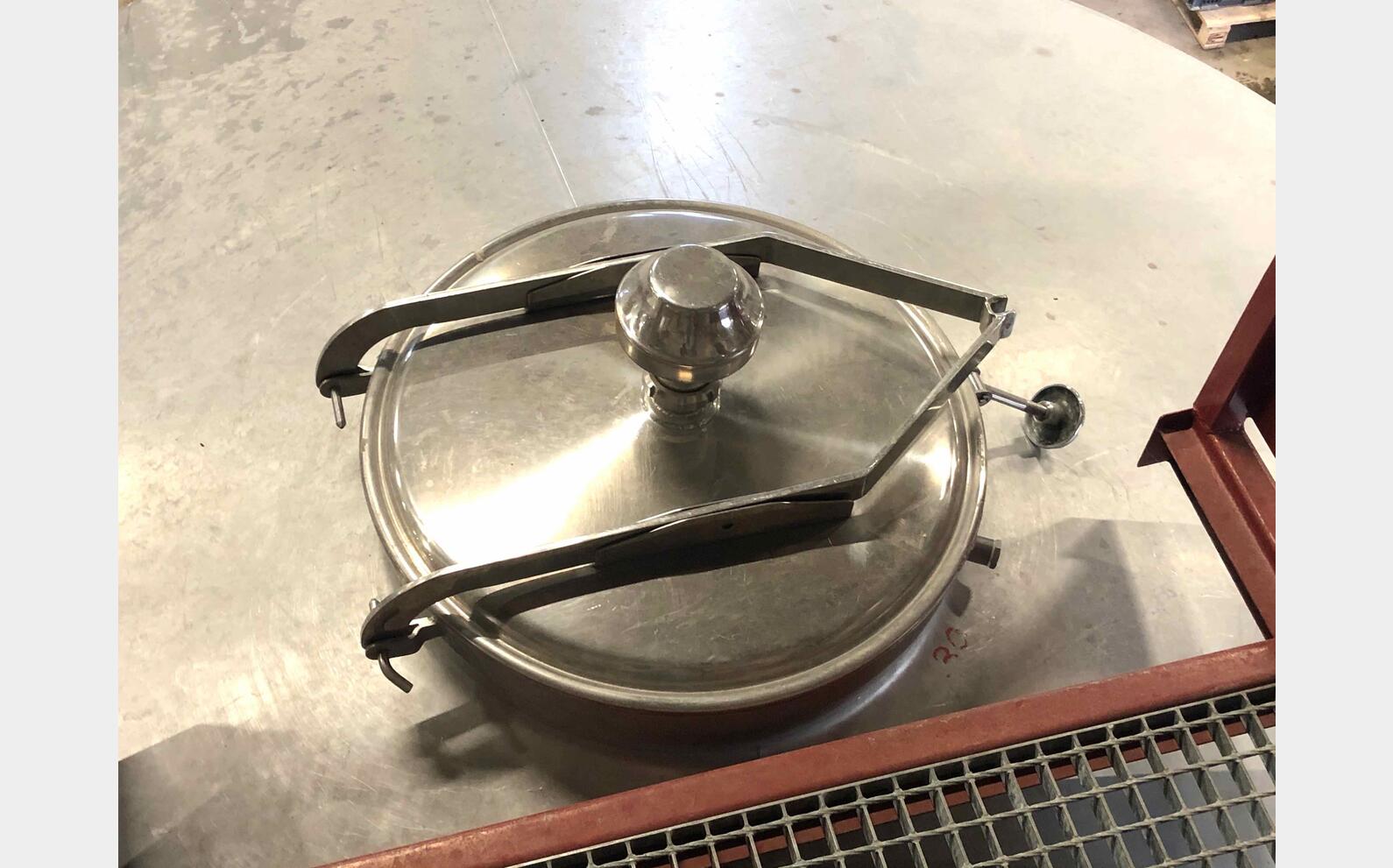 Cuve inox verticale avec ceintures de froid