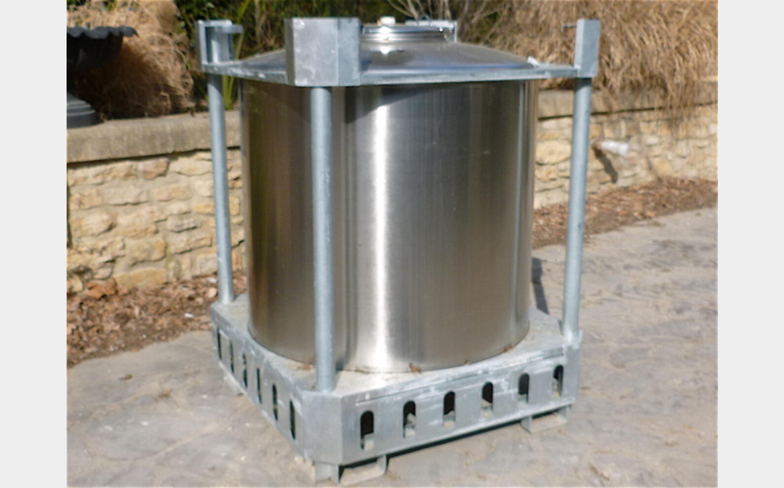 CONTENEUR IBC PC 1000 INOX 304 MATERIEL NEUF H 1460 mm, L 1135 mm, l 1135 mm
