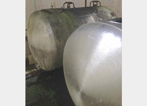 Cuve de stockage INOX Volume : 2 500 litres