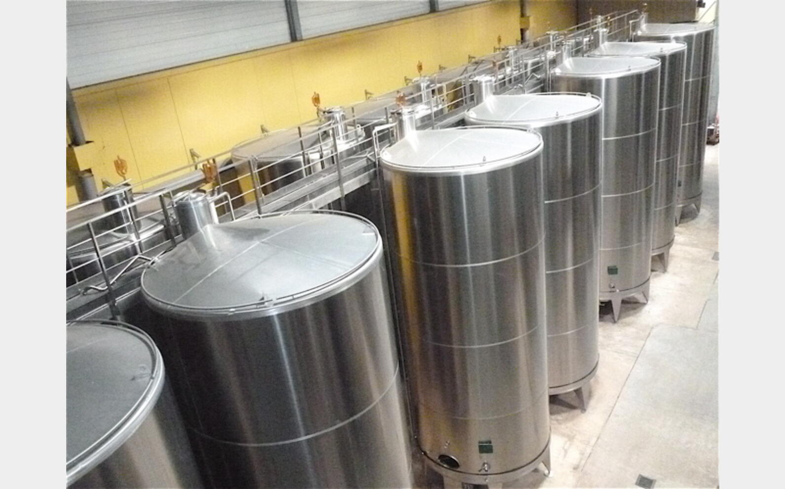 Cuve stockage INOX 316L sur pieds Agroalimentaire Marque : CSC