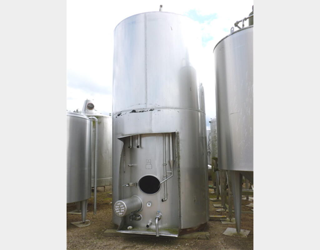 cuve isol&eacute;e agit&eacute;e