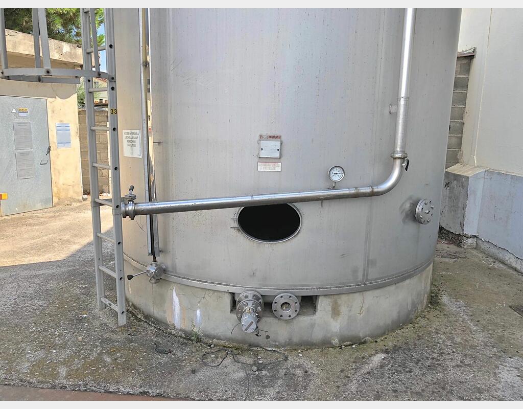 Cuve inox fond plat sur radier - 60.000 litres