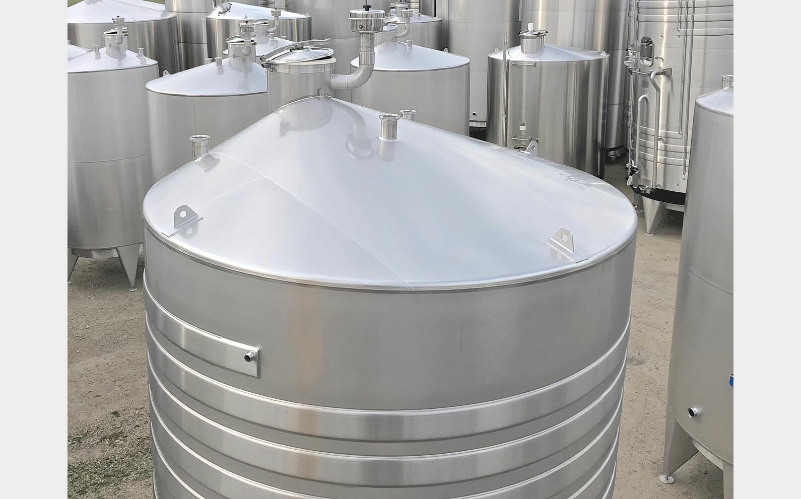 cuve inox 316L thermor&eacute;gul&eacute;e MATERIEL NEUF