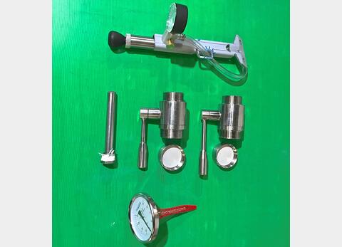 Cuve inox 304 fond bomb&eacute; chap flottant MATERIEL NEUF
