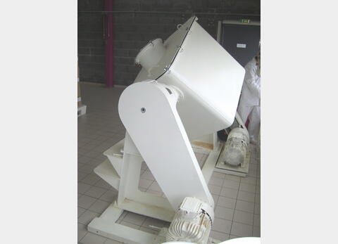 Cuve de m&eacute;lange inox 1000L