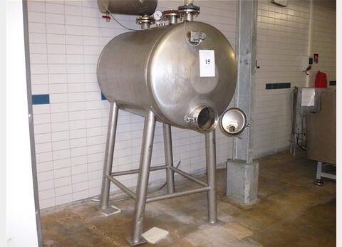 cuve de stockage INOX de 900 litres