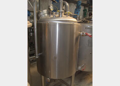 Cuve inox 316L agit&eacute;e, isol&eacute;e, r&eacute;chauf&eacute;&eacute;e