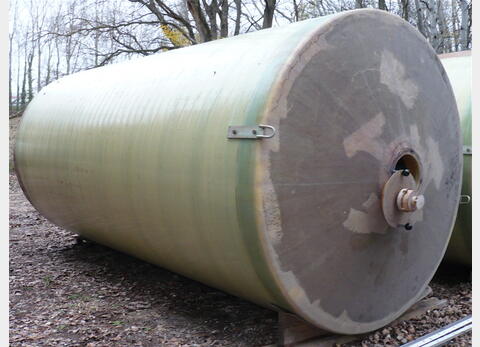 cuve stockage POLYESTER ISOLEE Marque : GOUIRAN Volume :  20000 litres (200 hectos)
