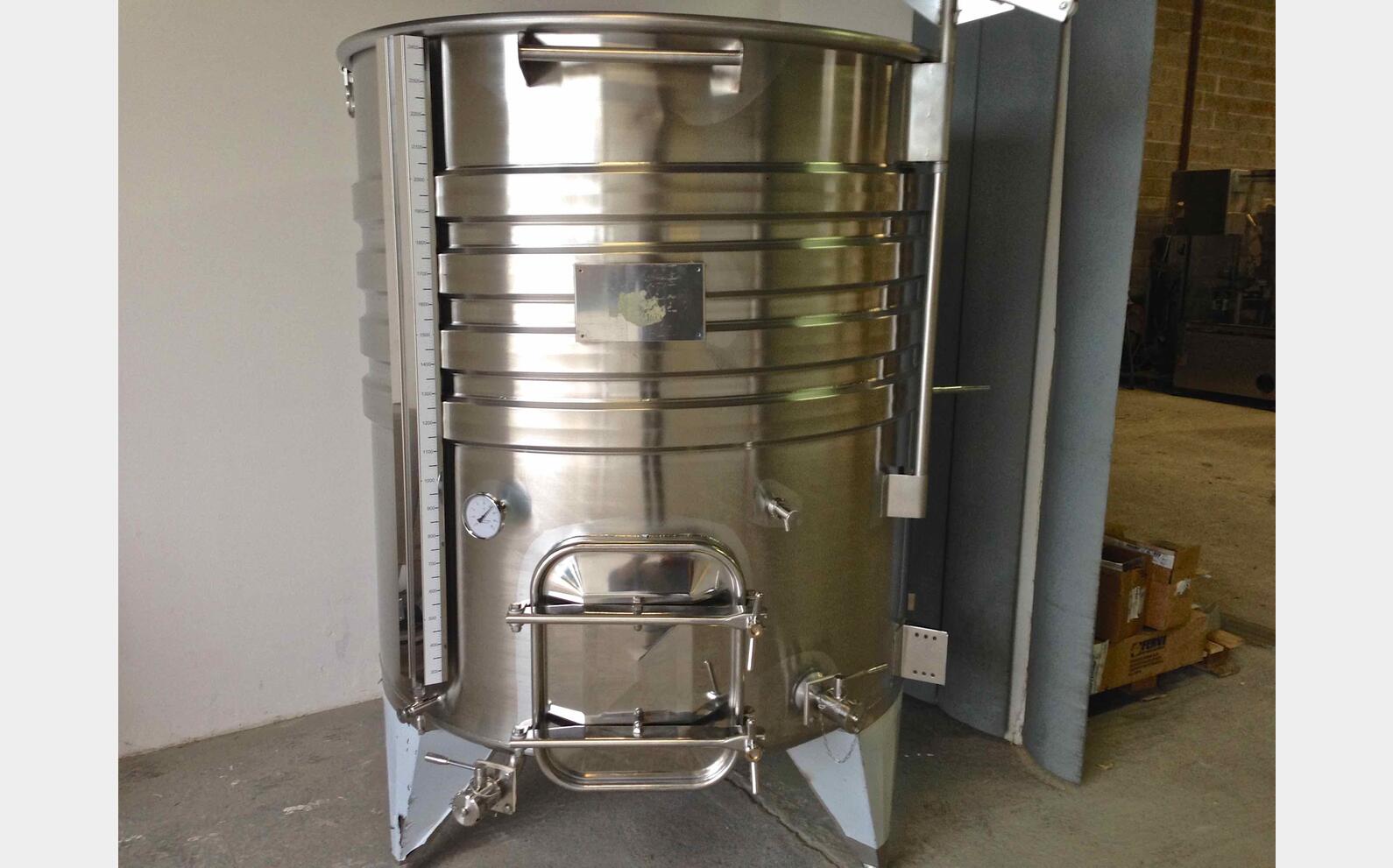 Cuve inox &agrave; chapeau flottant MATERIEL NEUF
