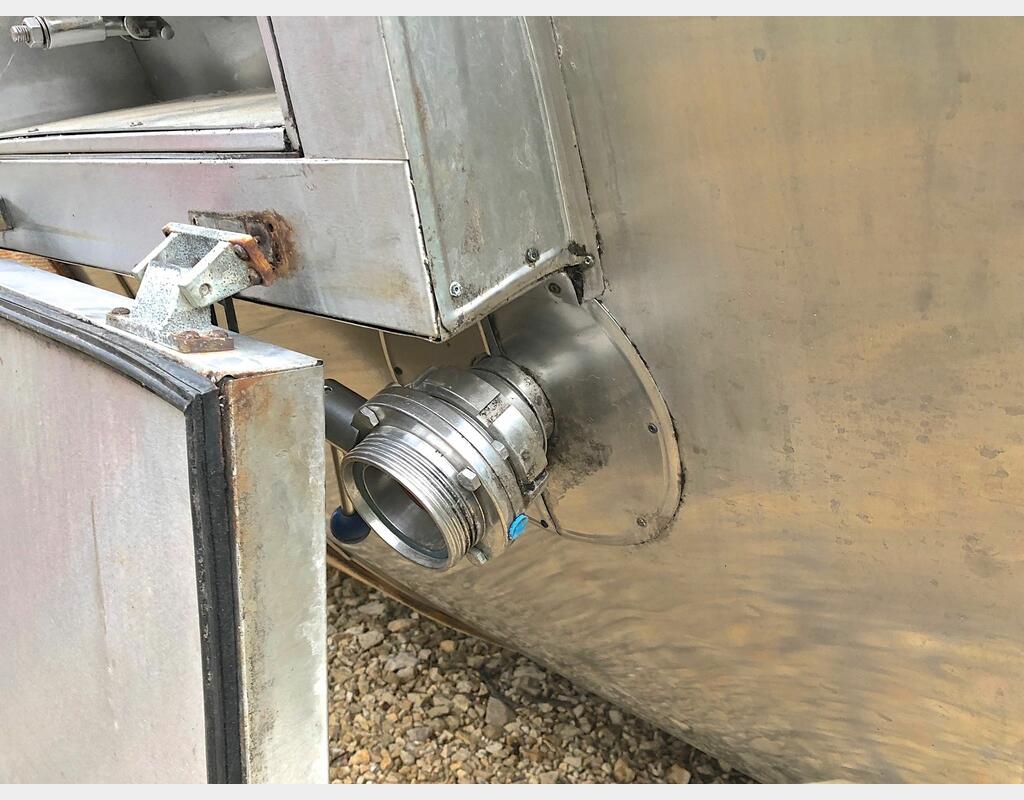 Cuve fermée en Inox AISI 304 - isolée de 46 700 litres