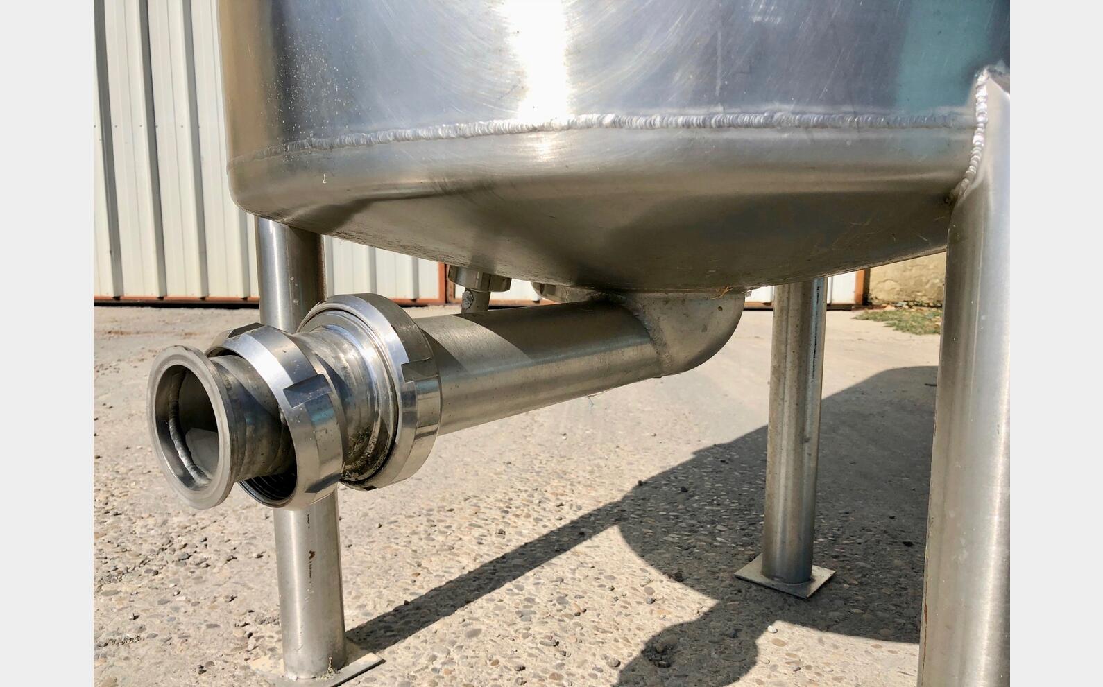 Cuve stockage inox LSDH18 Volume (estimatif) : 450 litres