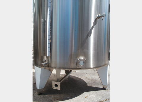 Cuve Inox chapeau flottant de 25 hls MATERIEL NEUF Volume : 2500 litres (25 hls)