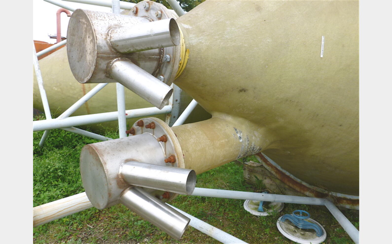 silo fibre de verre compartiment&eacute;