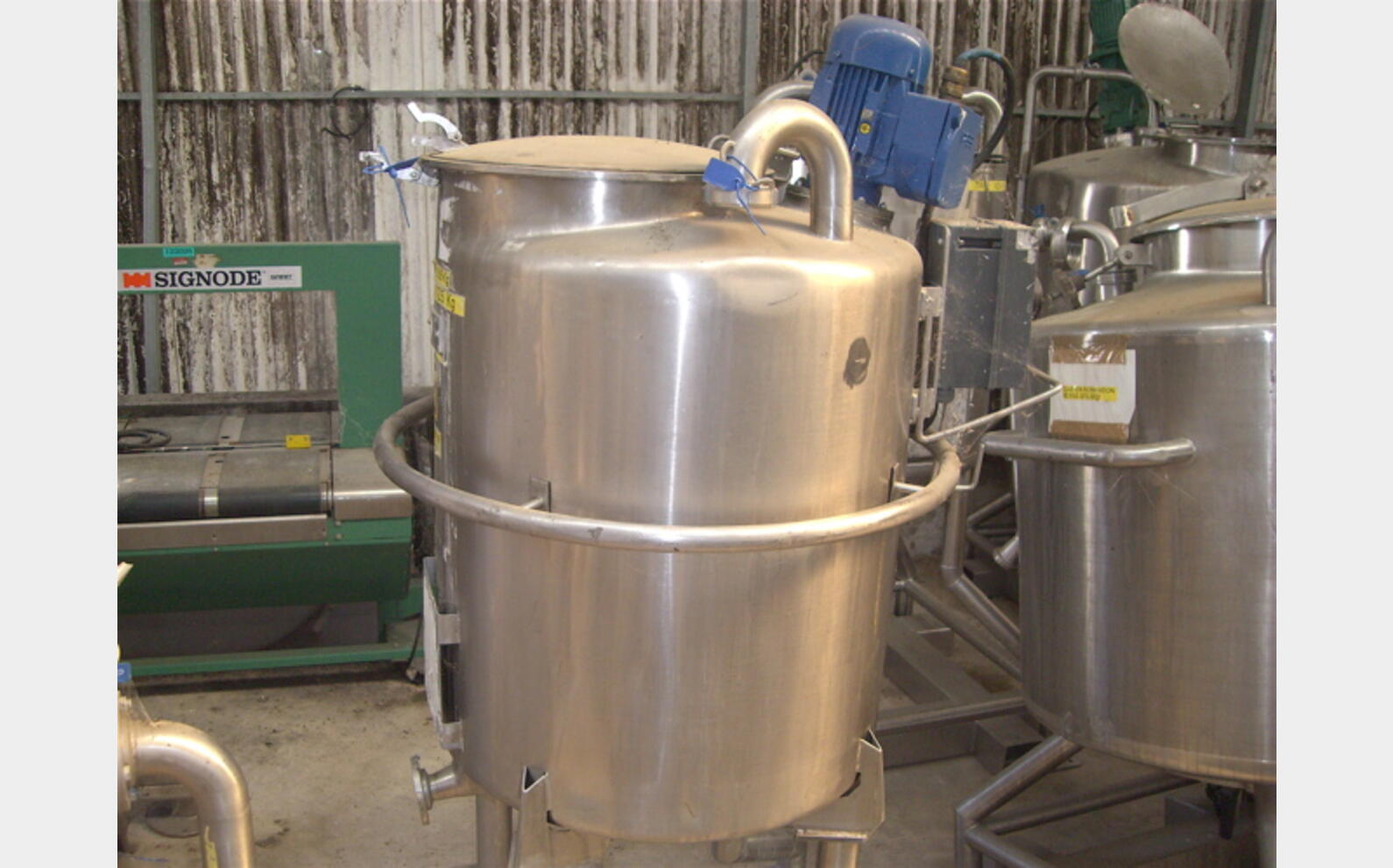 Cuve inox 316L agit&eacute;e de 178 litres agitation atex