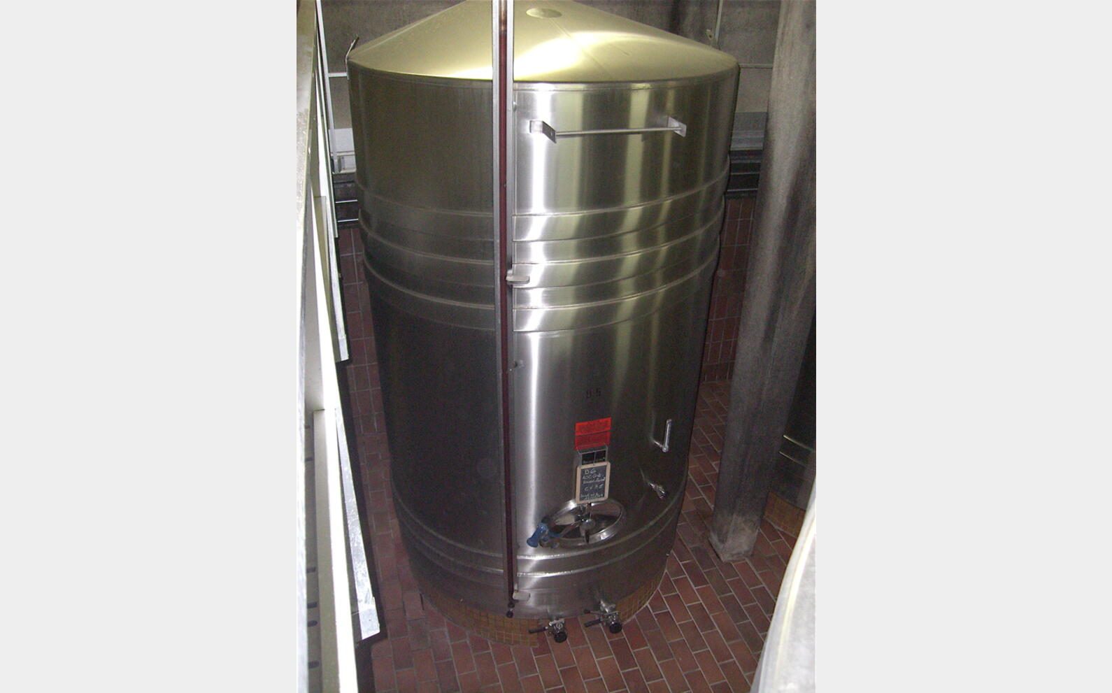 Cuve de vinification climatis&eacute;e 95 hls Marque : PIERRE GUERIN