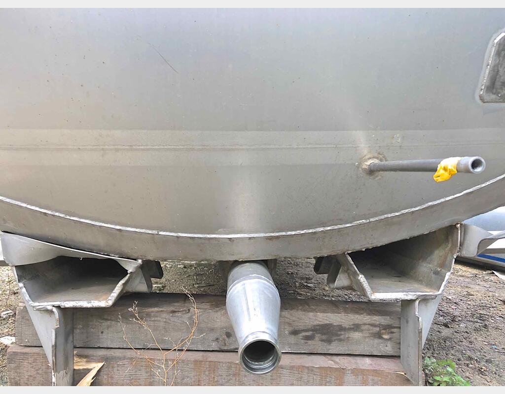 Cuve Inox horizontale isolée - Volume : 150 hls (15000 litres)